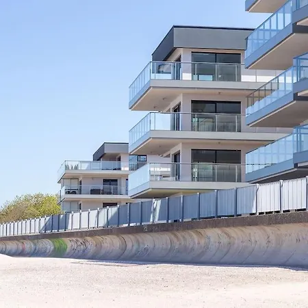 Widok Na Morze Przy Plazy Premium By Stayly *