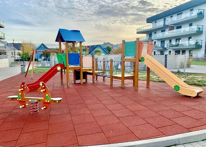 Widok Na Morze Przy Plazy Premium By Stayly